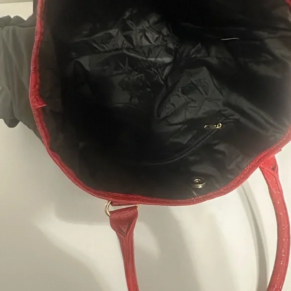 Ed Hardy Black and Red Tote Bag - Picture 5 of 10
